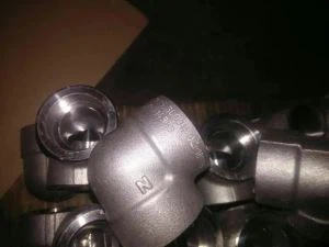 UNS N08825 2. 4858 Forfalsket stikket gevind gevind Elbue Tee Cap krydskobling